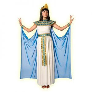 Woman wearing Cleopatra costume